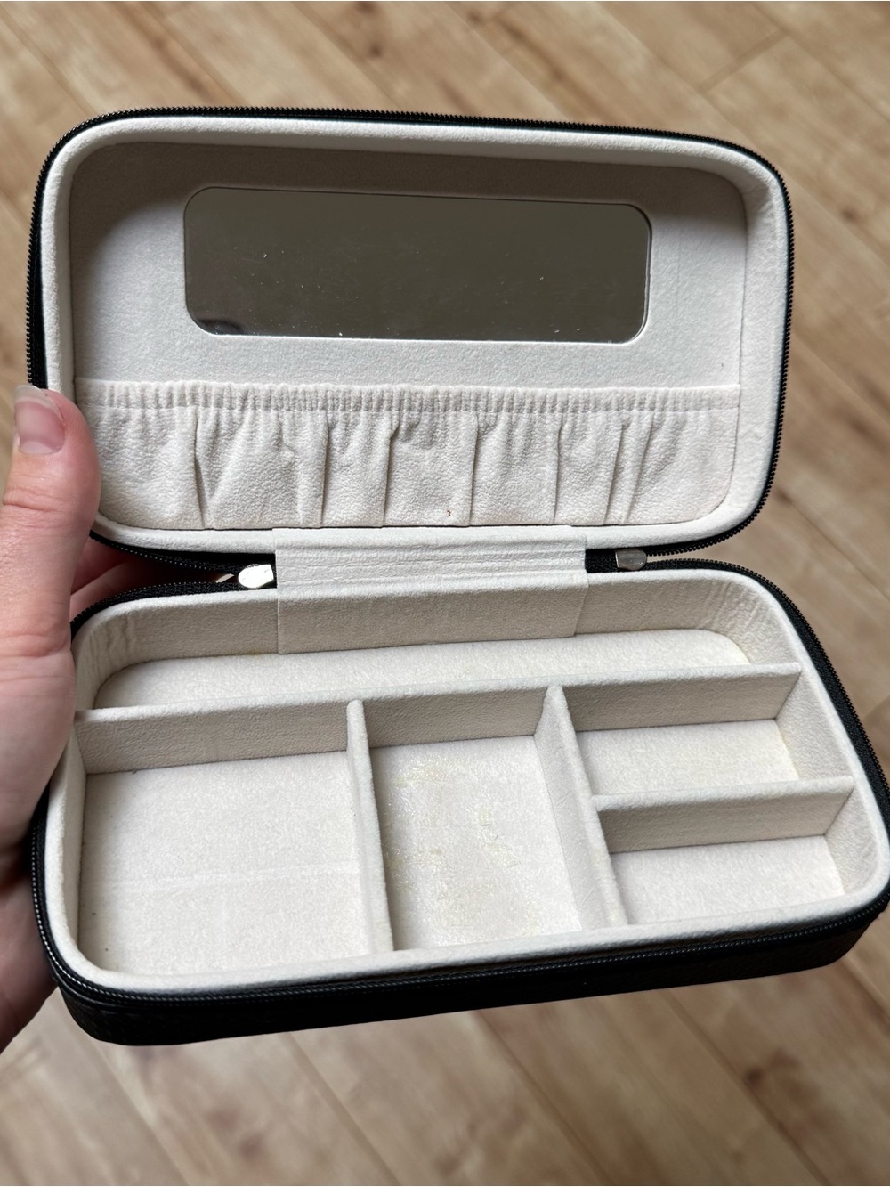 FREE WITH PURCHASE Travel Jewelry Organizer Case
